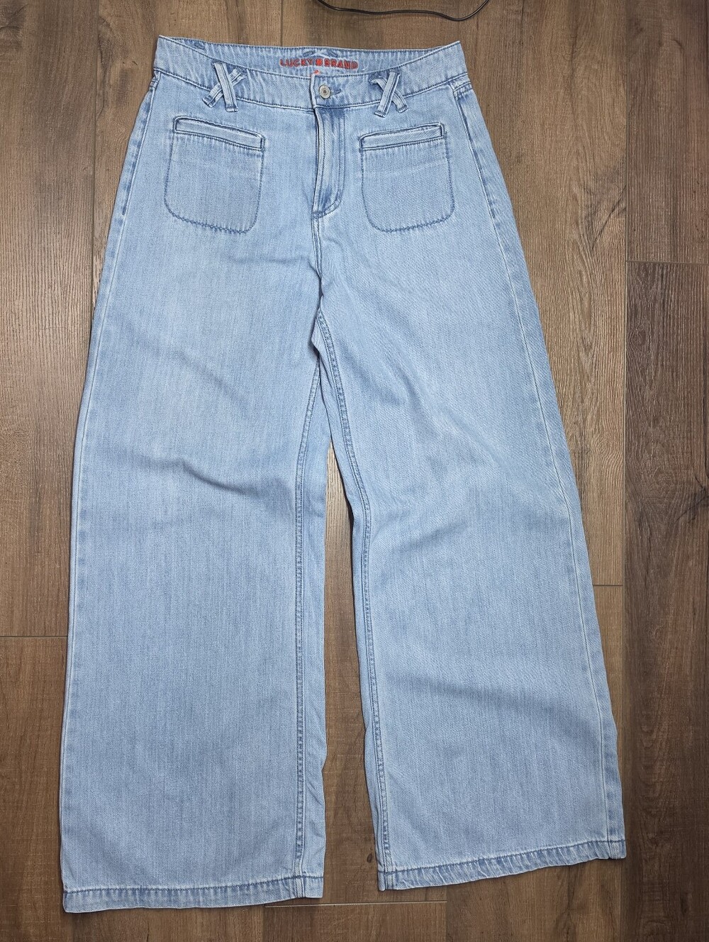 Lucky Brand Wide Leg Patch Pocket Jeans 4/27 Light Wash High Rise